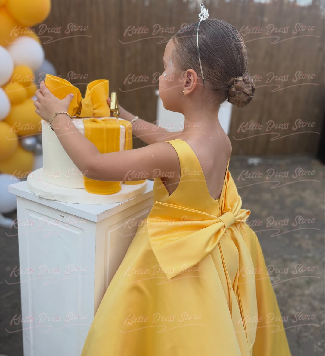 Желтое атласное платье для дев – обзор и цена Embroidery Yellow Dress